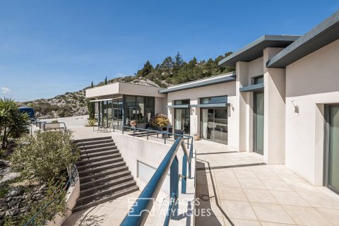 Maison d’architecte intimiste avec sa vue