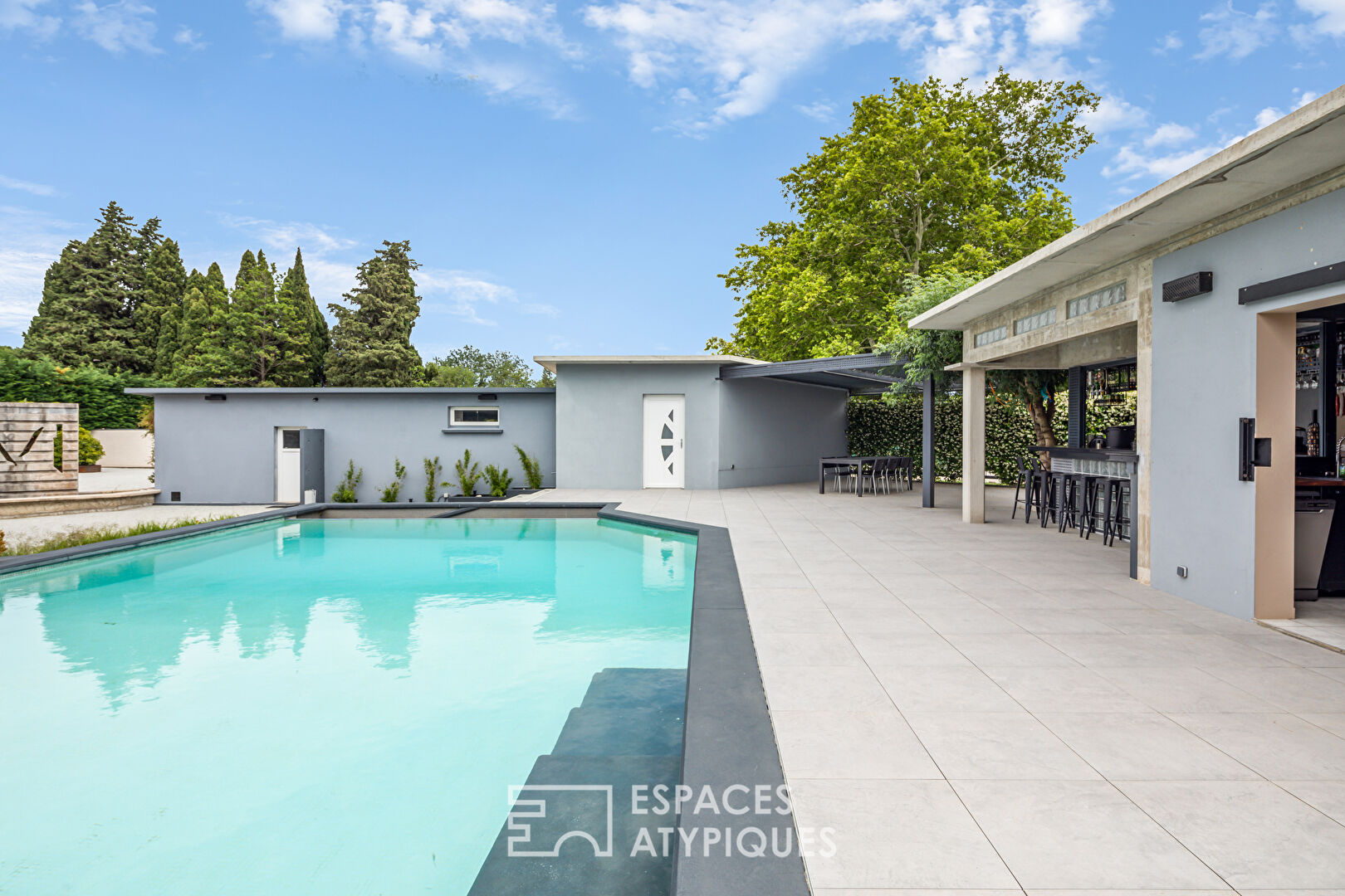 Elegant architect-designed villa and its intimate garden
