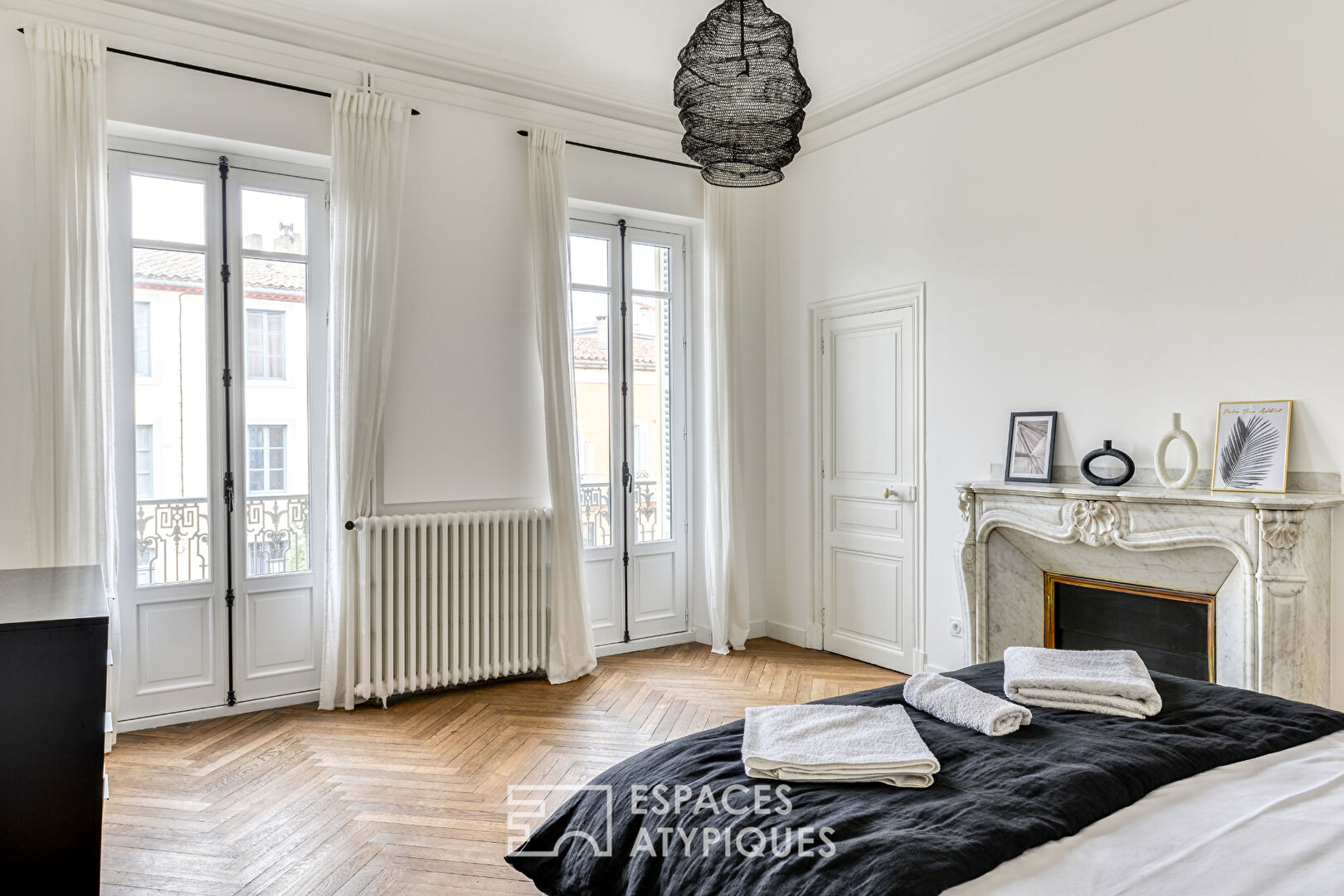 Haussmannian apartment with an exceptional view