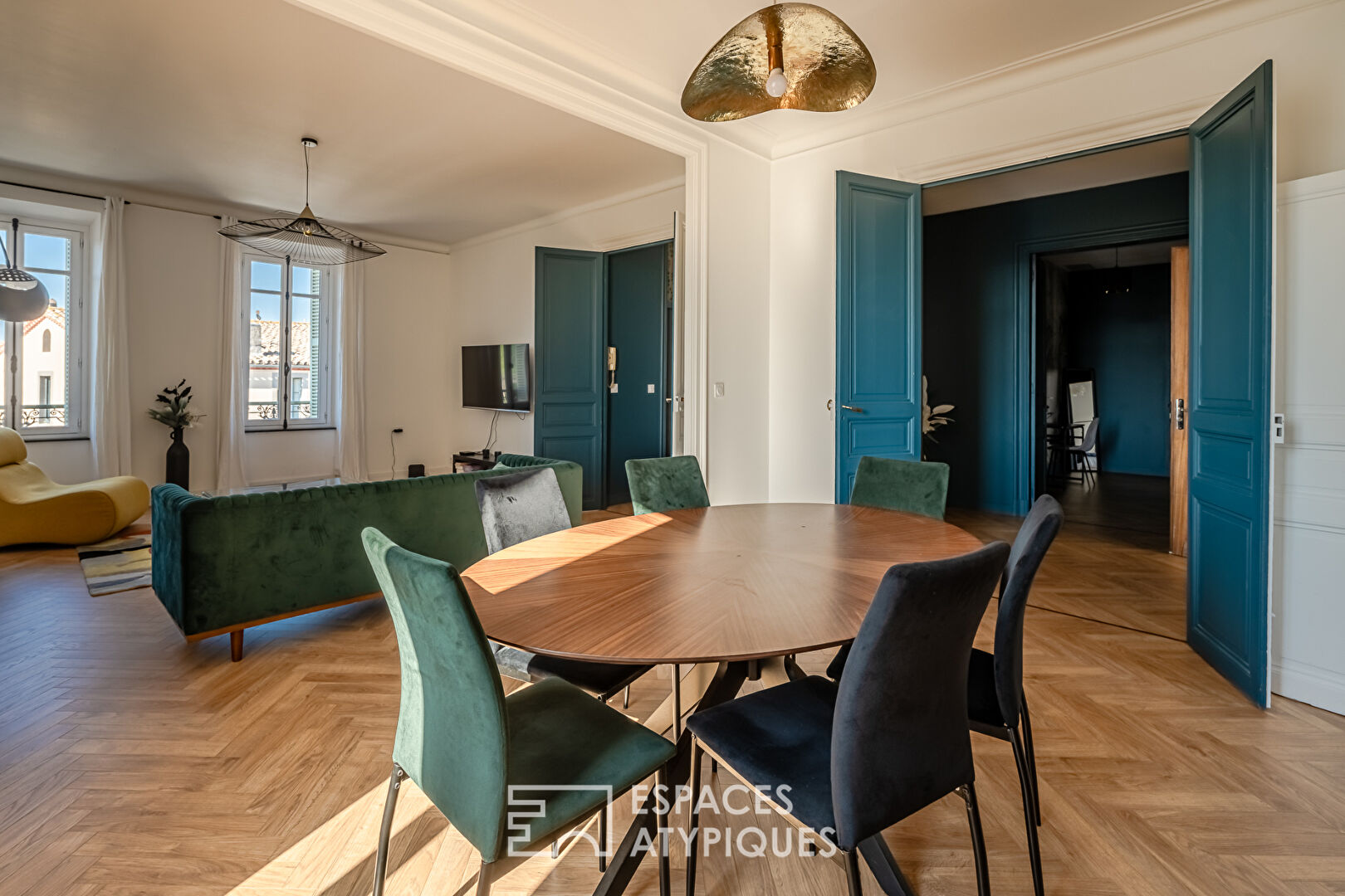 Beautiful Haussmannian apartment with a view of the City of Carcassonne