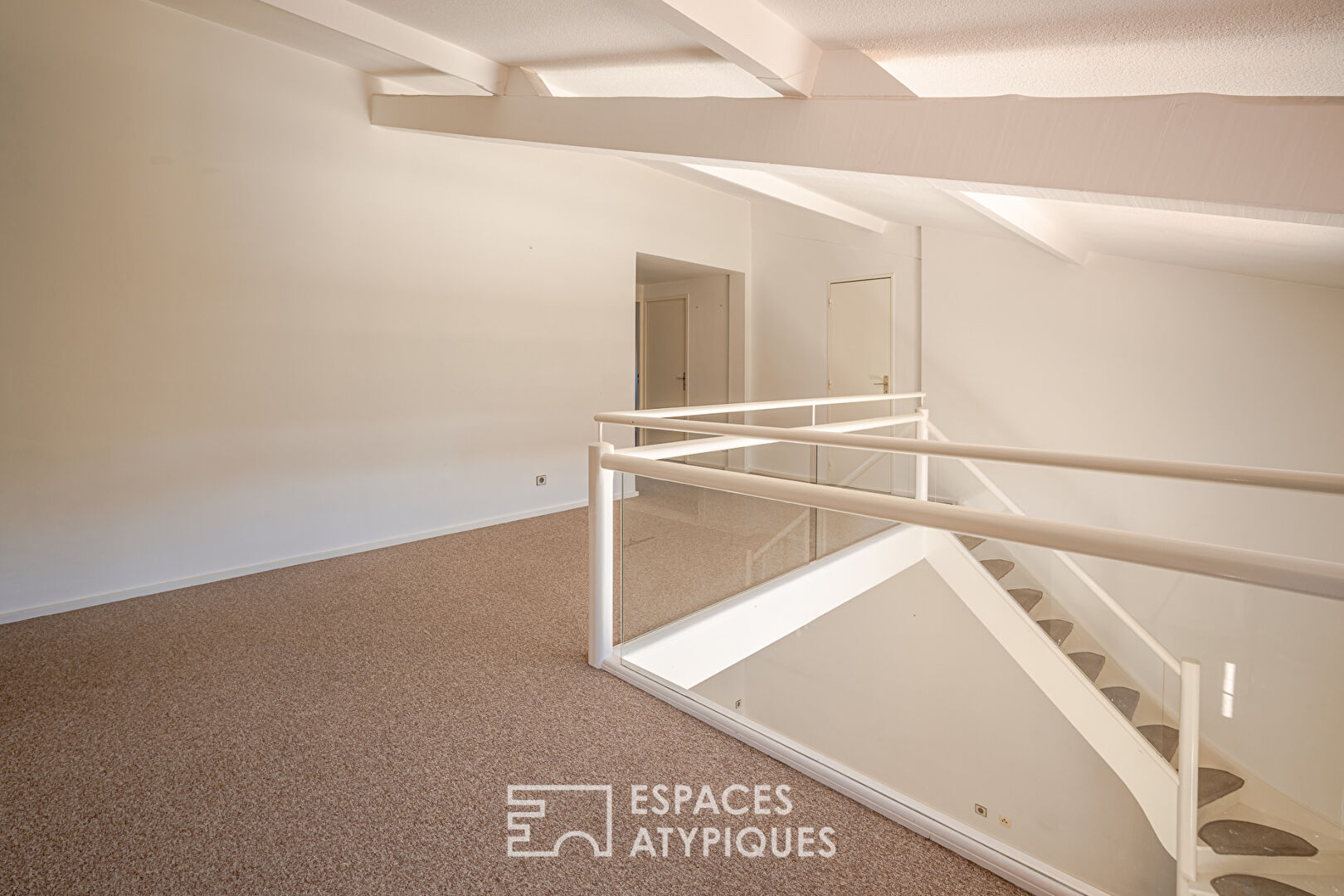 Top-floor apartment in downtown Narbonne