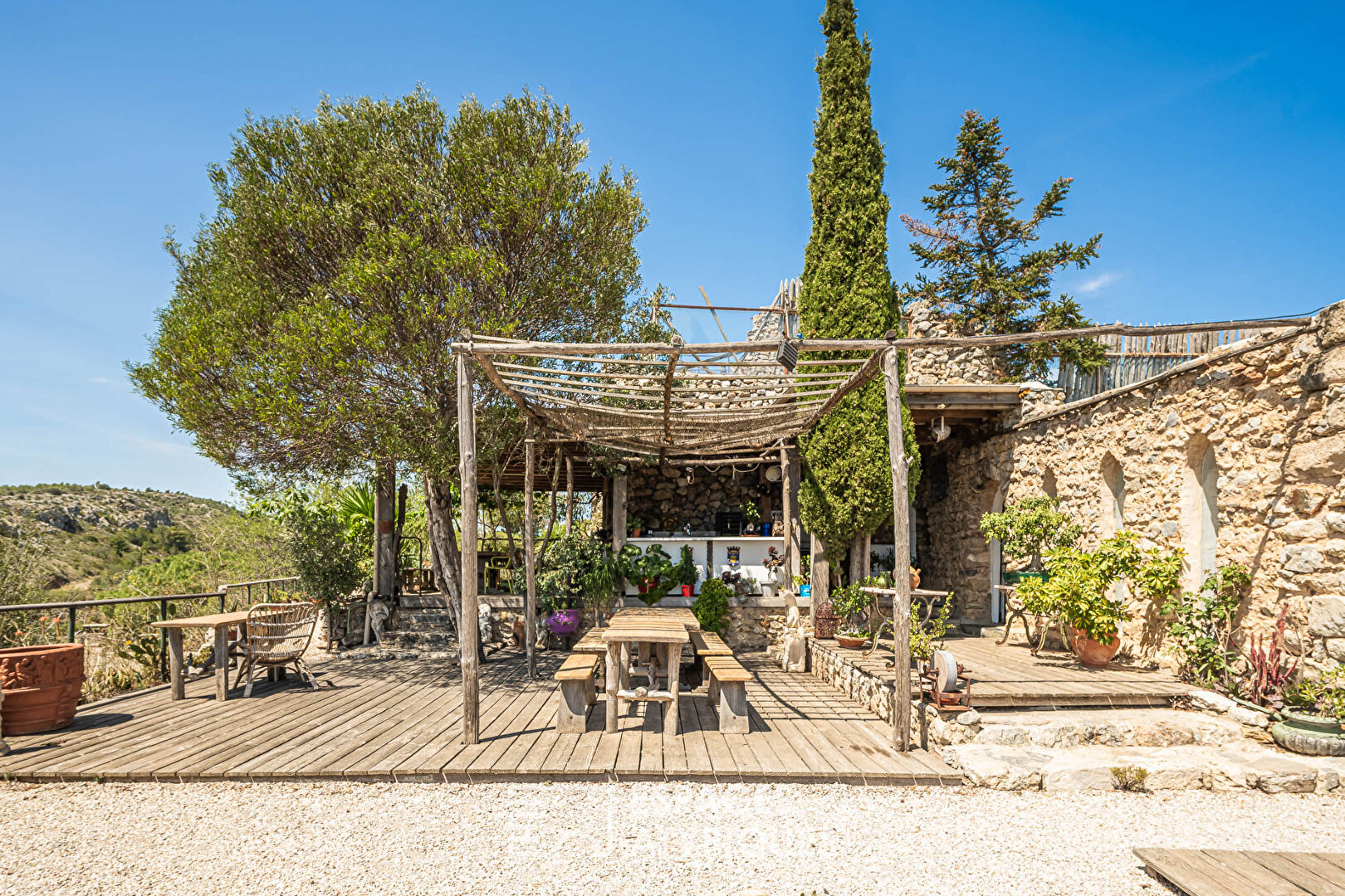 L’invincible: Ancien presbytère niché sur les hauteurs de la forteresse -210 m2