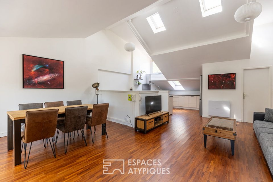 Elégant duplex rénové en dernier étage