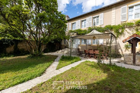 Demeure bourgeoise fin XVIIe siècle avec piscine et jardin