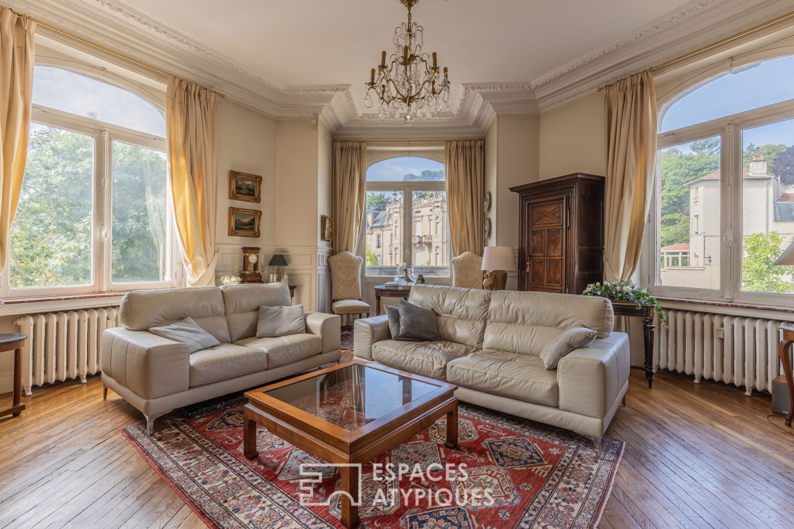 Appartement bourgeois dans un bâtiment Art Nouveau