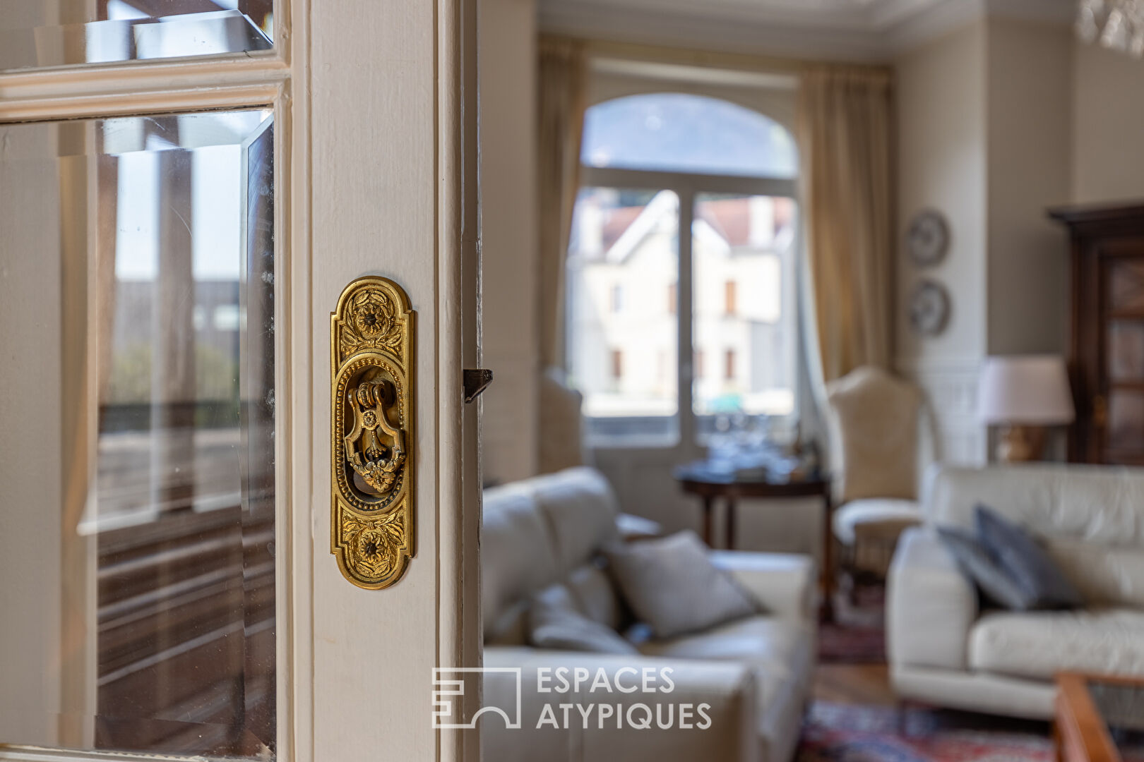 Appartement bourgeois dans un bâtiment Art Nouveau