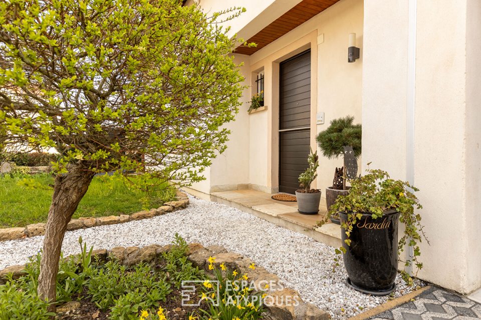 Maison contemporaine avec vue imprenable sur la nature