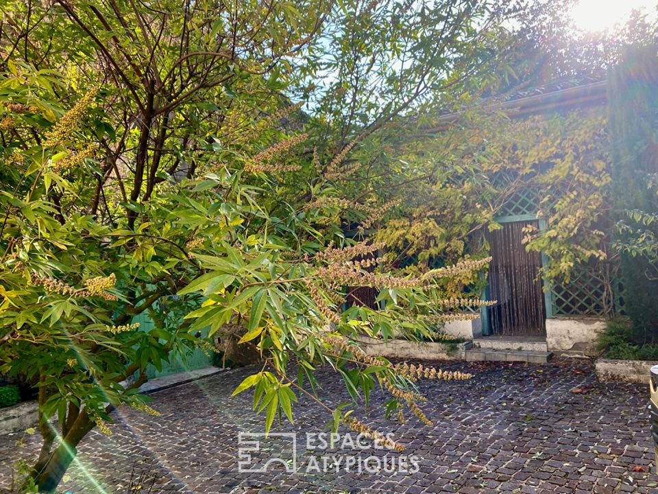 Cette ancienne maison de village de la Drôme a la saveur des souvenirs d'enfance.