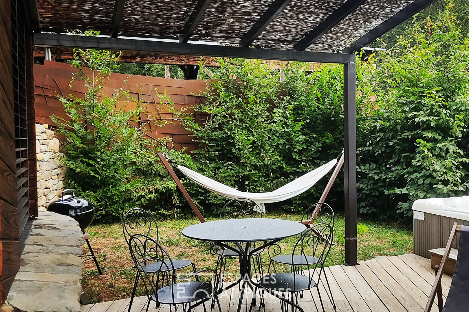 A triptych of ecolodges, for unusual accommodation in the Ardèche and Haute Loire.