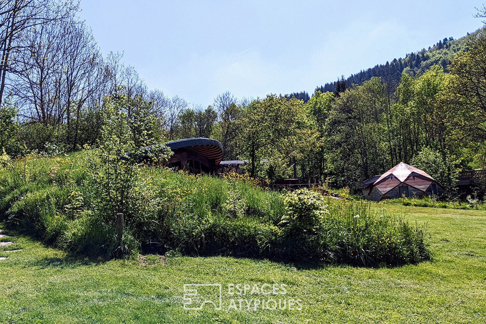 A triptych of ecolodges, for unusual accommodation in the Ardèche and Haute Loire.