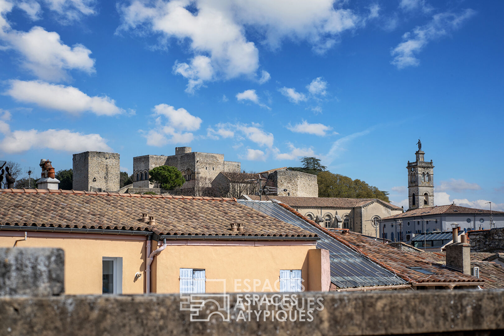 Manor house to renovate in Drôme Provençale