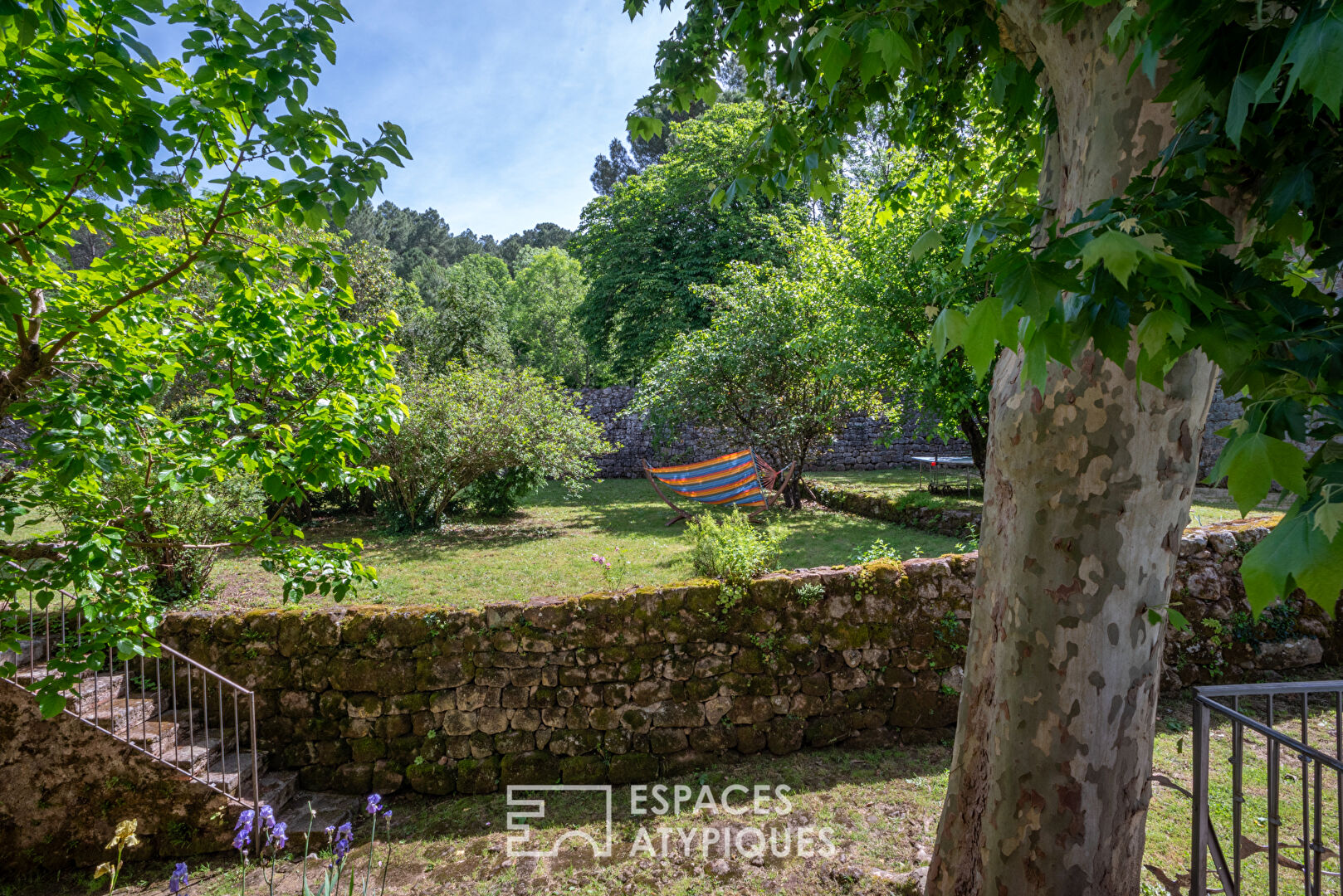 Splendid manor house in the heart of the Monts de l’Ardèche nature park