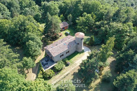 A former hunting lodge hidden away in the heart of the Ardèche.