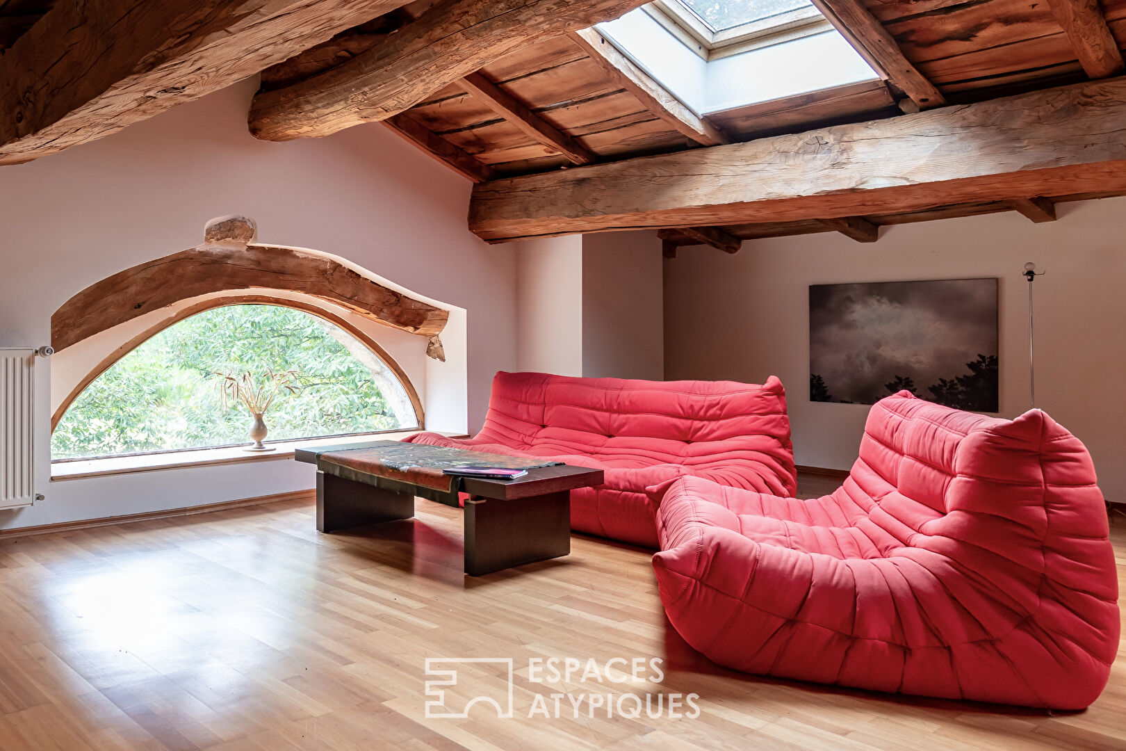 Maison de caractère, en pleine nature, au coeur de l’Ardèche verte.