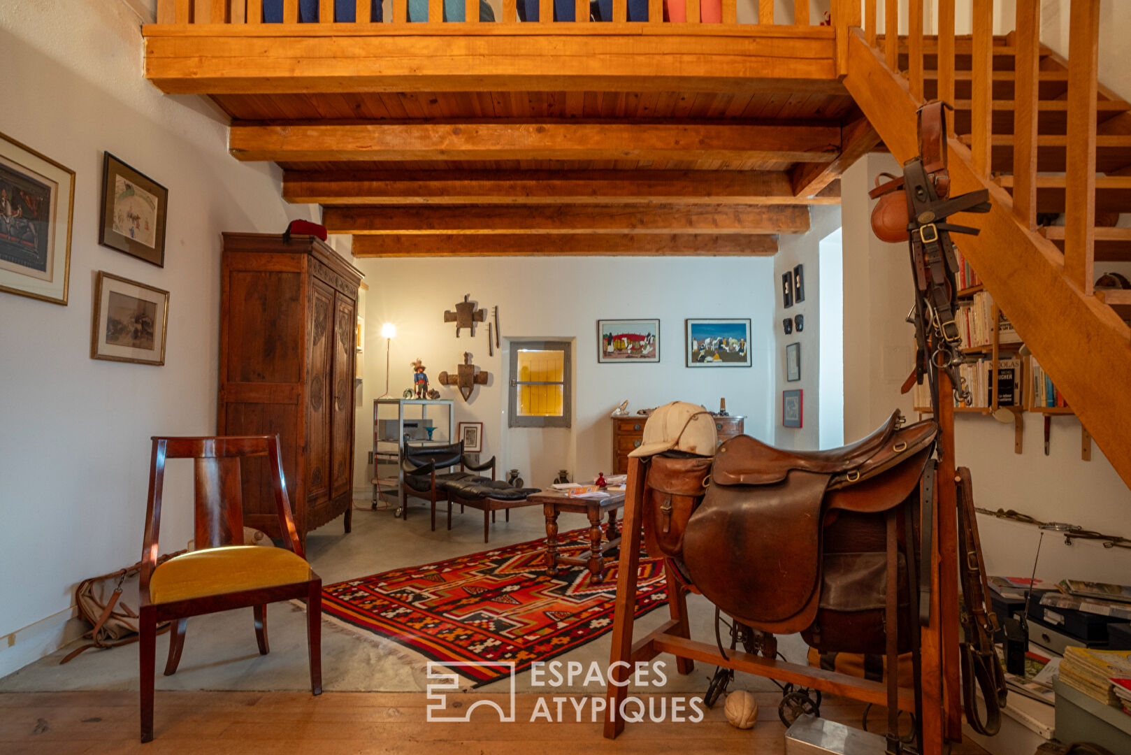 Ancienne ferme ardéchoise de caractère avec son atelier d’artiste