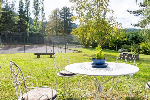 En Ardèche, cette maison de famille a de rares et nombreux attraits.