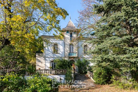 Maison bourgeoise à rénover en Provence