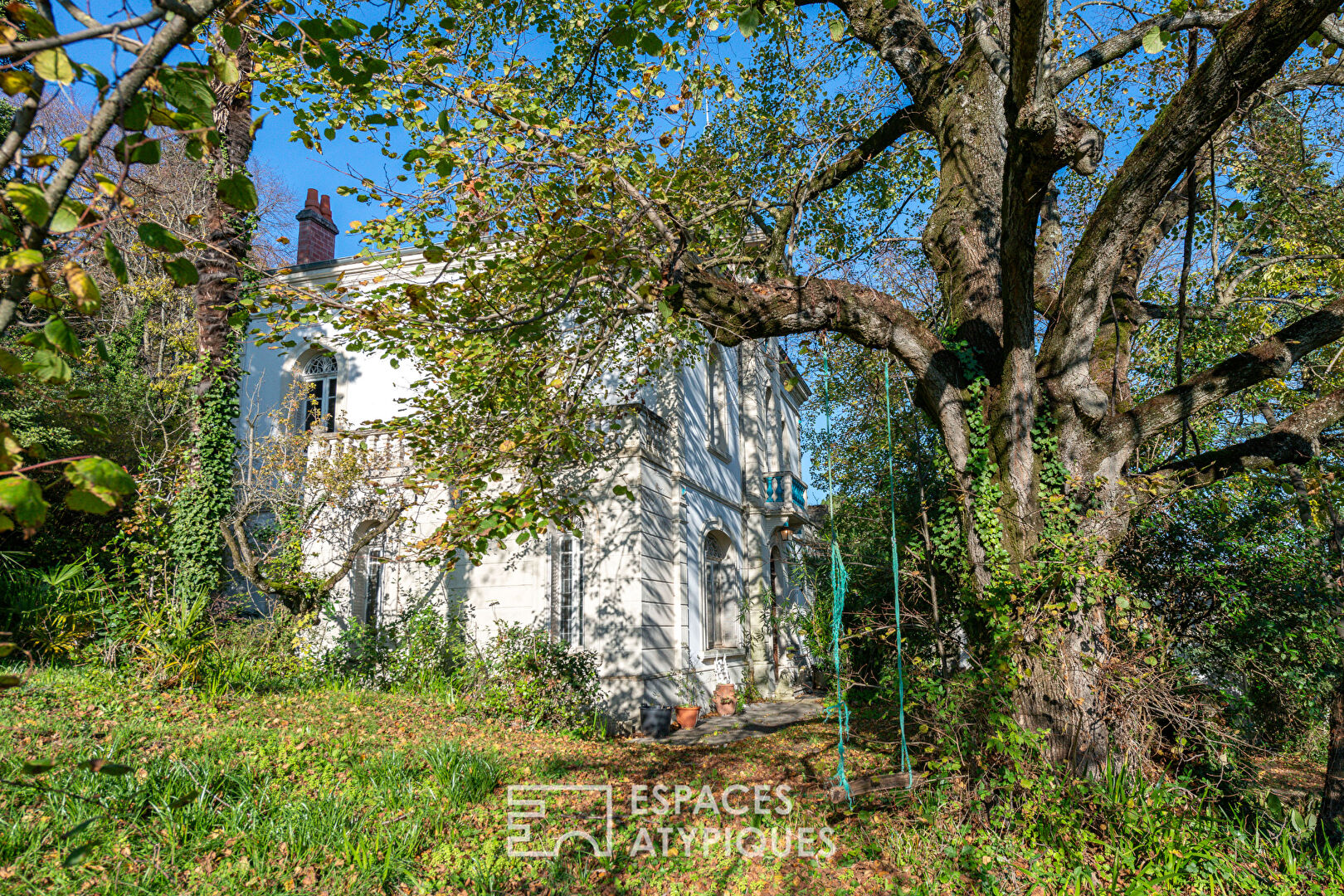 Maison bourgeoise à rénover en Provence