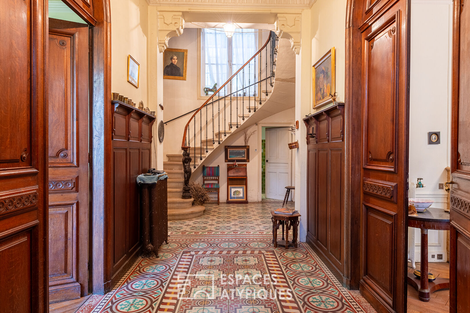 Maison bourgeoise à rénover en Provence