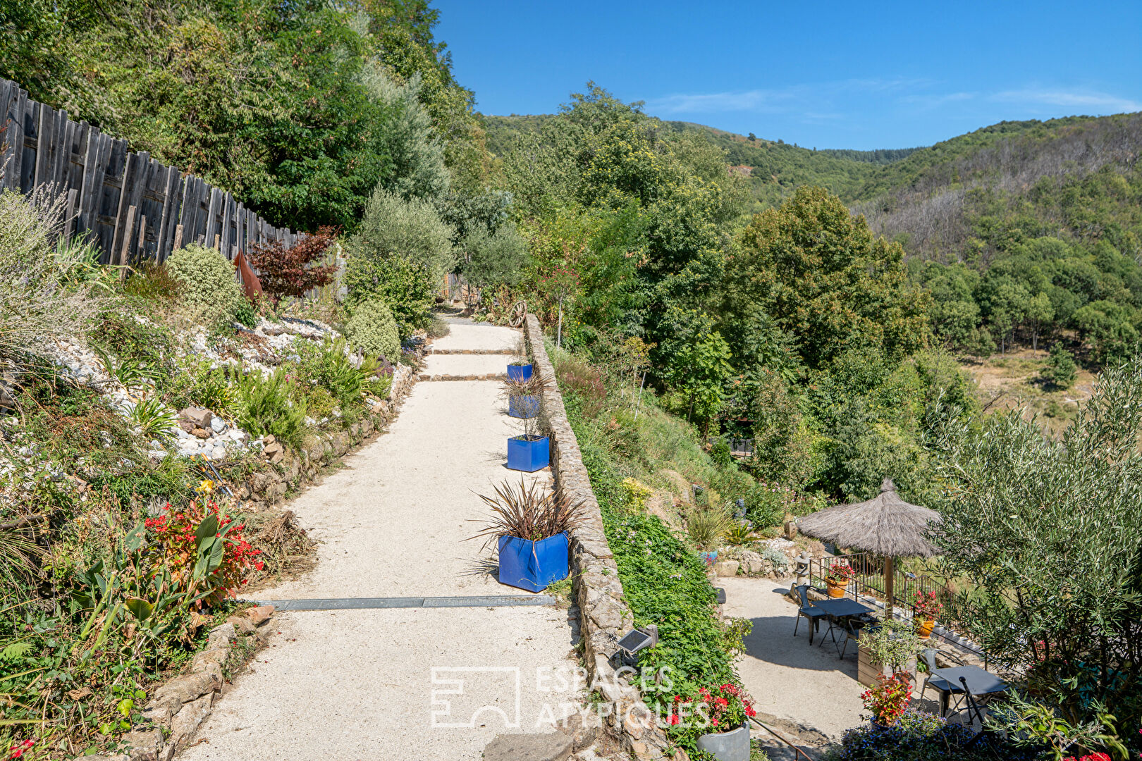 Splendide grande bâtisse en pierre rénovée des Cévennes ardéchoises