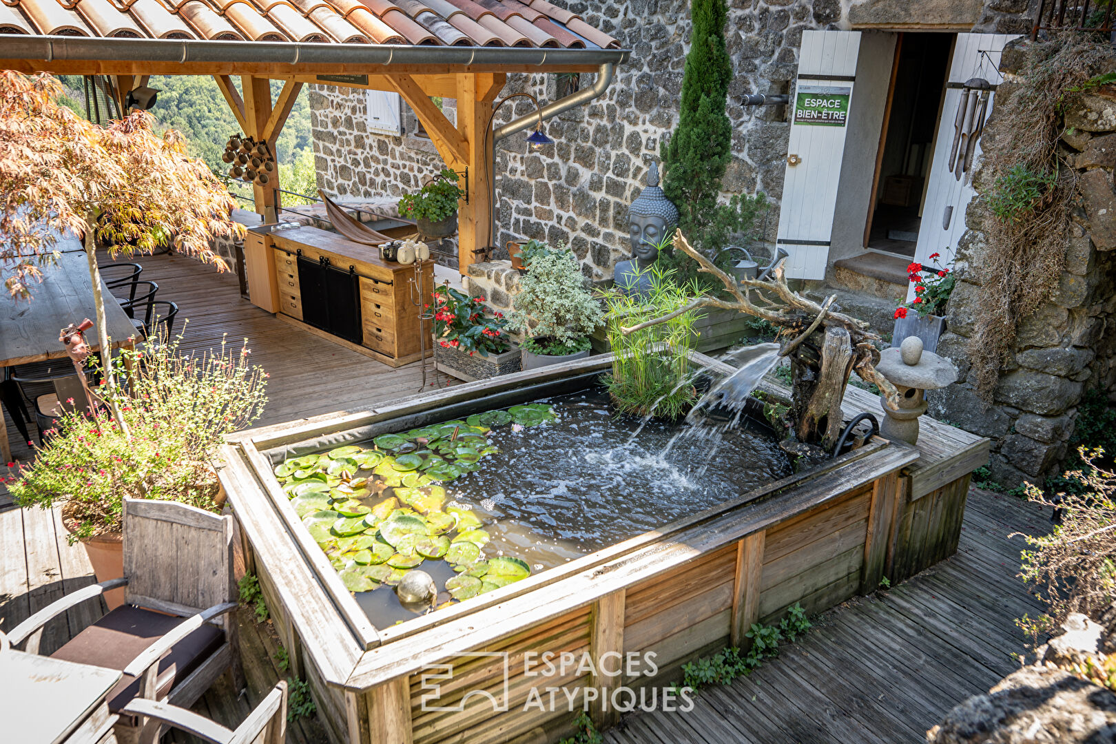 Splendide grande bâtisse en pierre rénovée des Cévennes ardéchoises