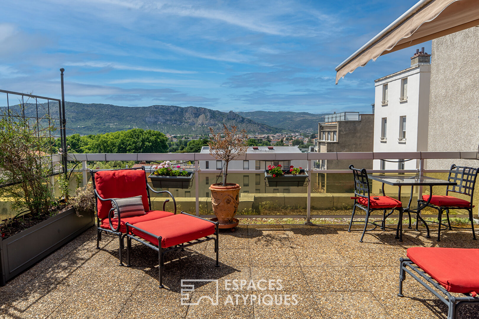 Penthouse en hypercentre de Valence avec terrasse et garage