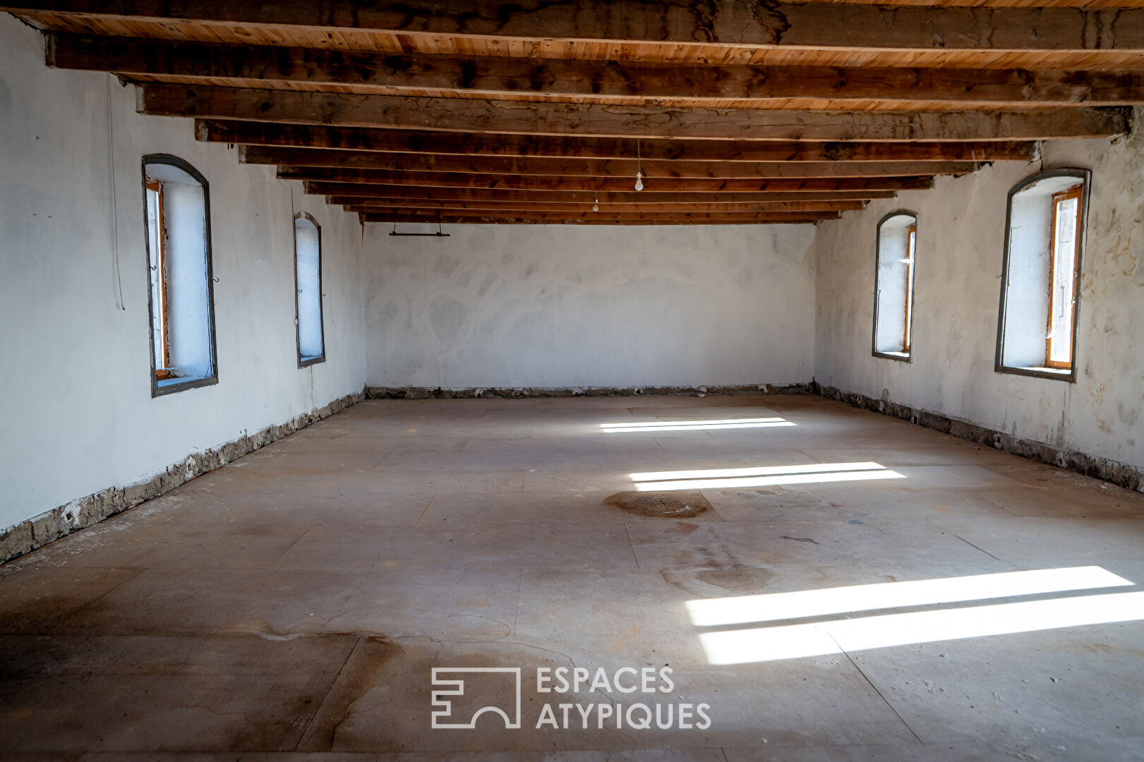 En Haute Ardèche, cet ancien couvent offre de l’habitat confortable.