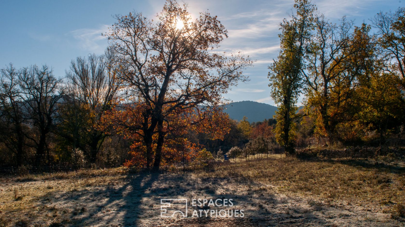 Beautiful secret Ardèche building of character in the land of Cruzières