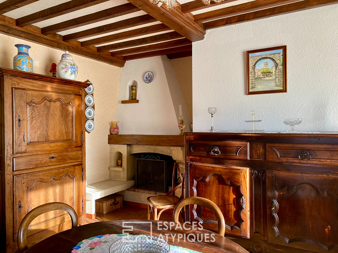 En Ardèche, ancienne maison d’artisan, encore riche de ses locaux.