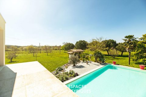 Villa avec piscine de style Néo contemporain, farniente et dolce vita…