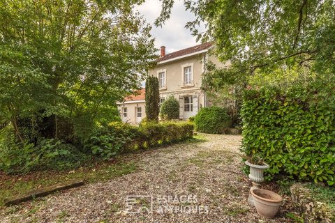 Bourgeois house and its gîte