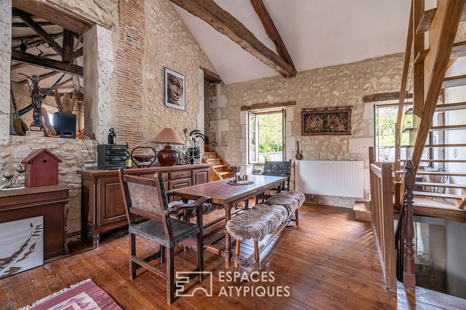 Stone town house in the heart of the Dordogne