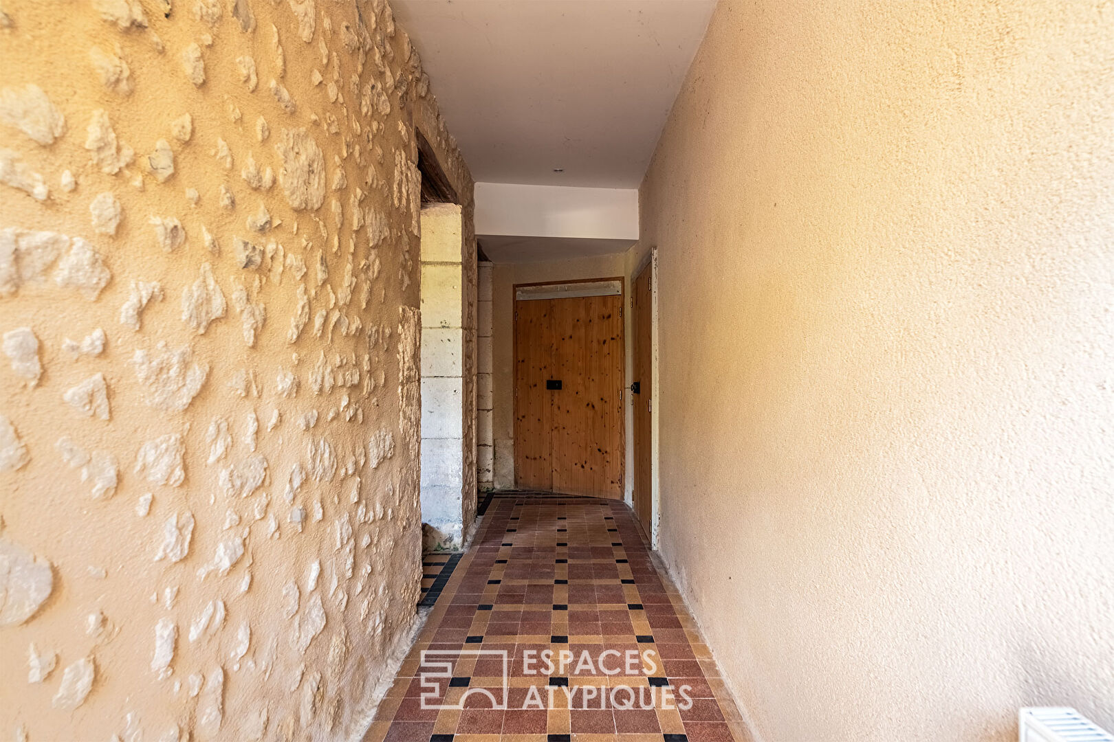 Stone town house in the heart of the Dordogne