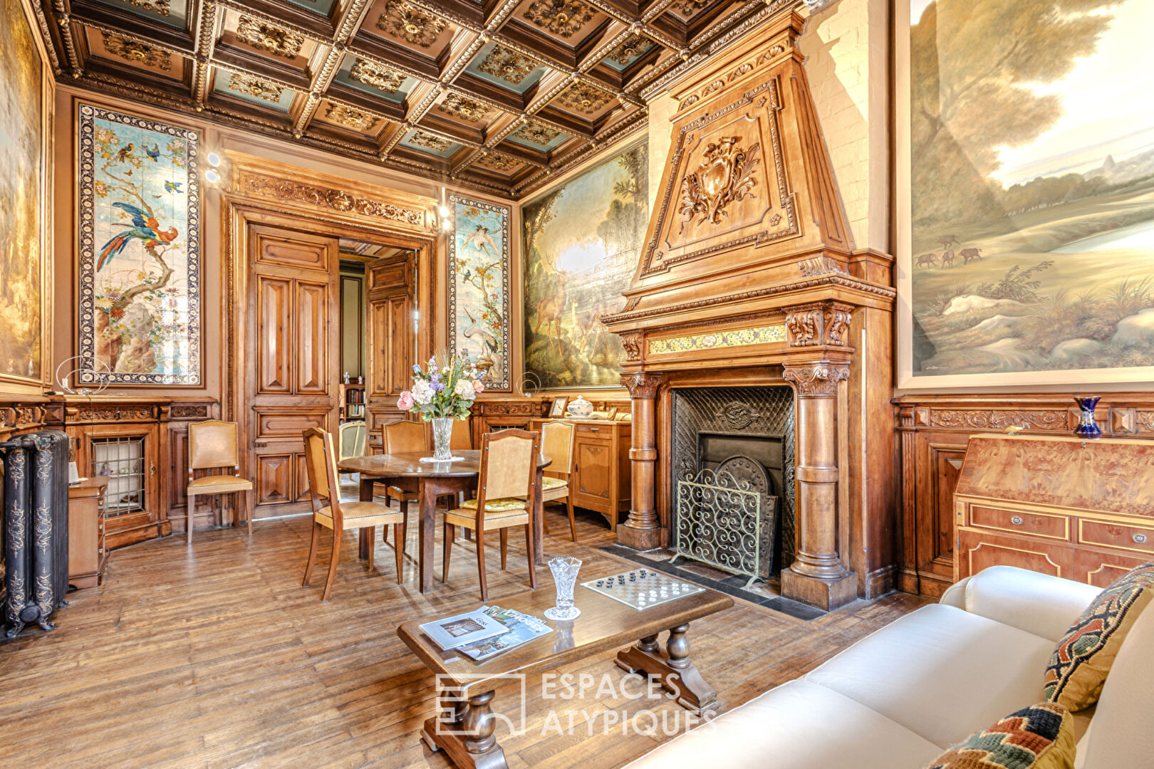 Museum apartment with unique decor in Limoges