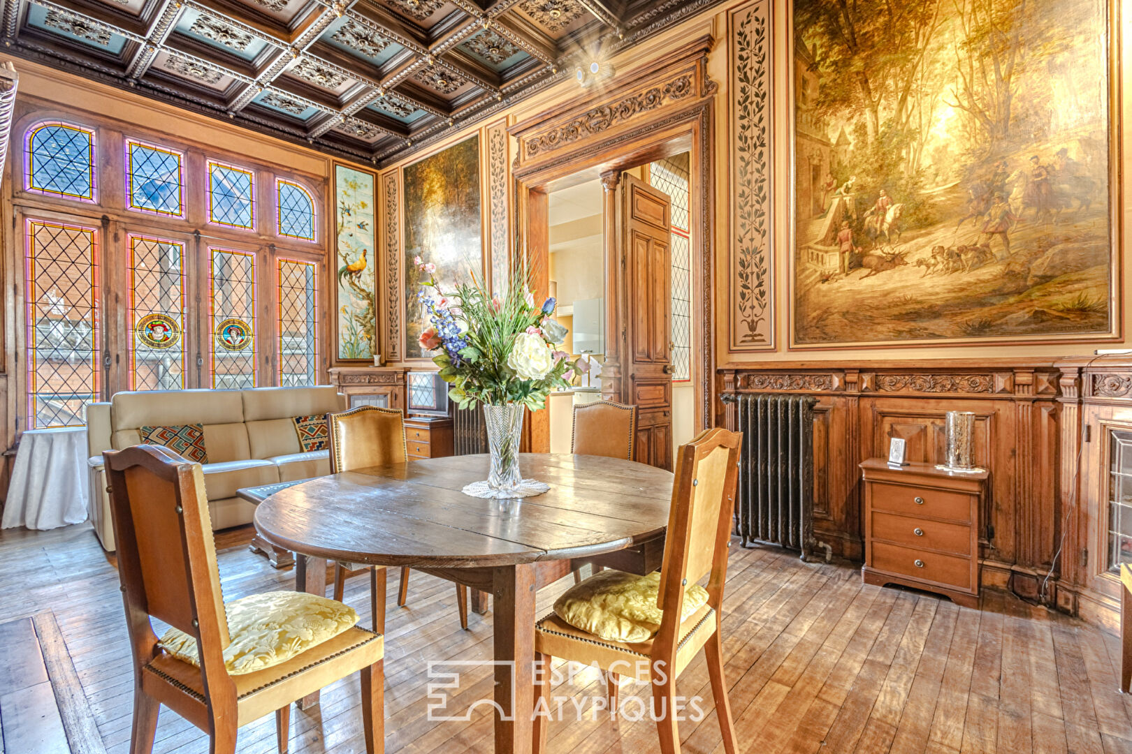 Museum apartment with unique decor in Limoges