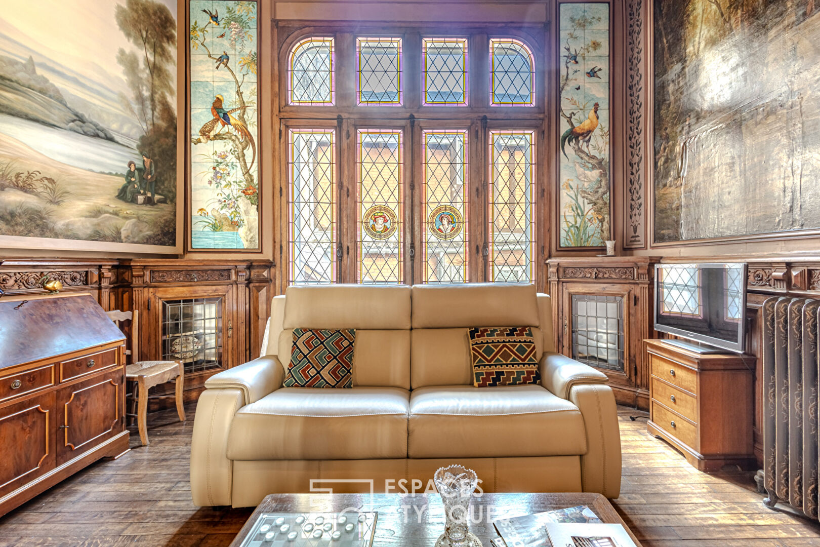 Museum apartment with unique decor in Limoges