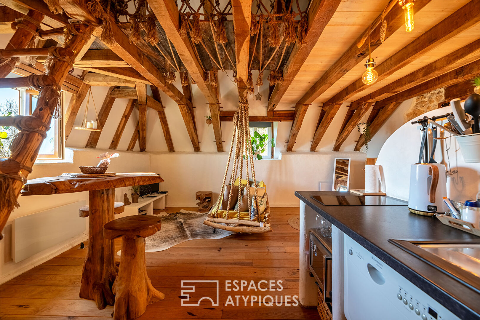 Maison du XIXe, ses deux appartements et sa vue à couper le souffle