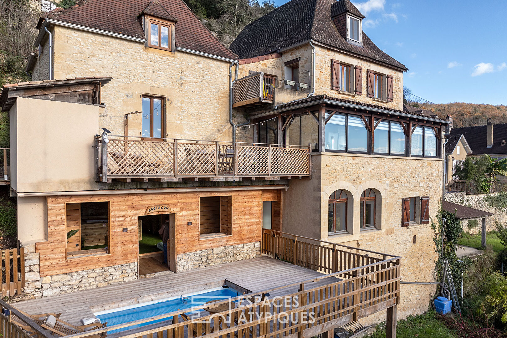 Maison du XIXe, ses deux appartements et sa vue à couper le souffle