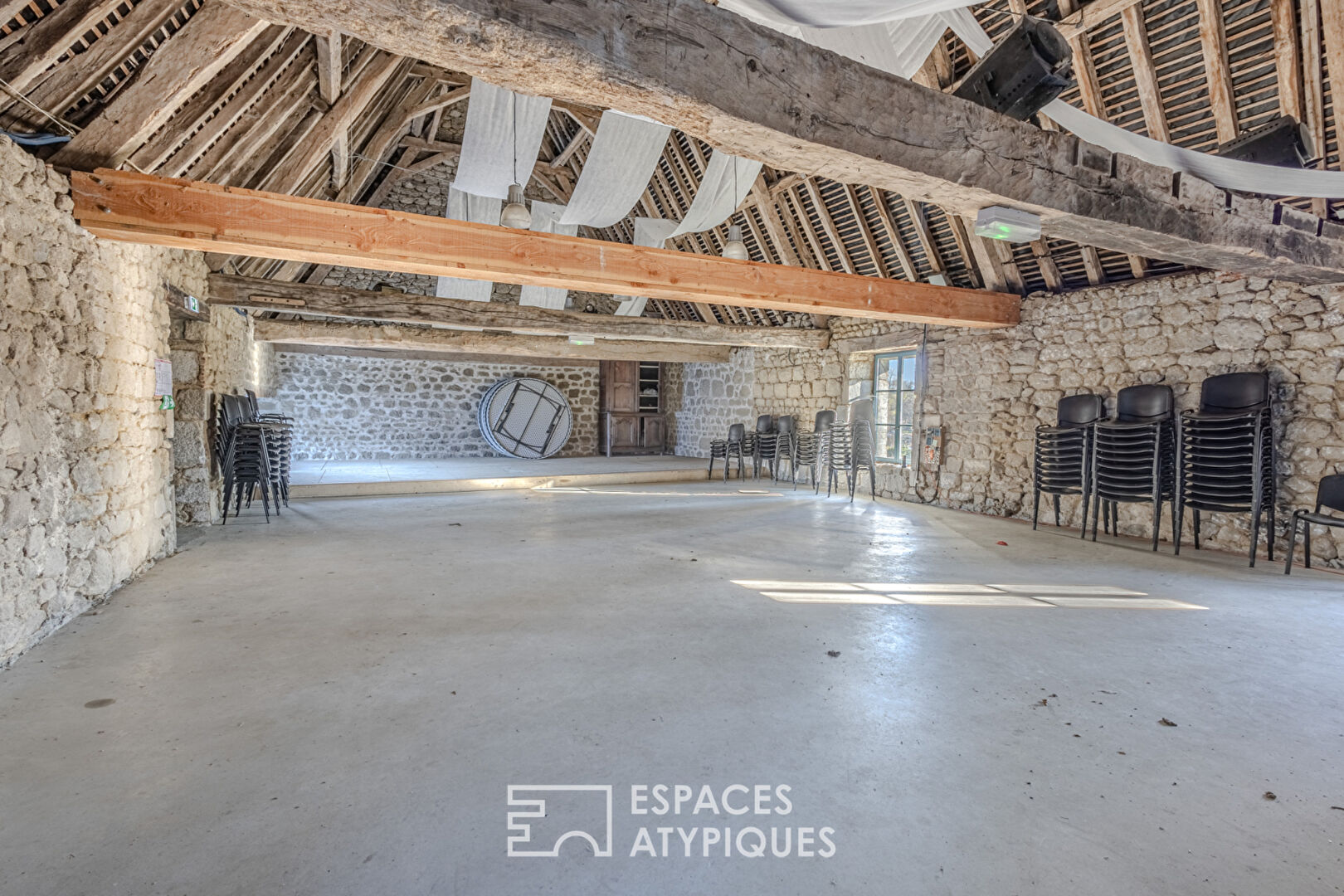 Château Fort datant du XIVe siècle aux portes d’Aubusson