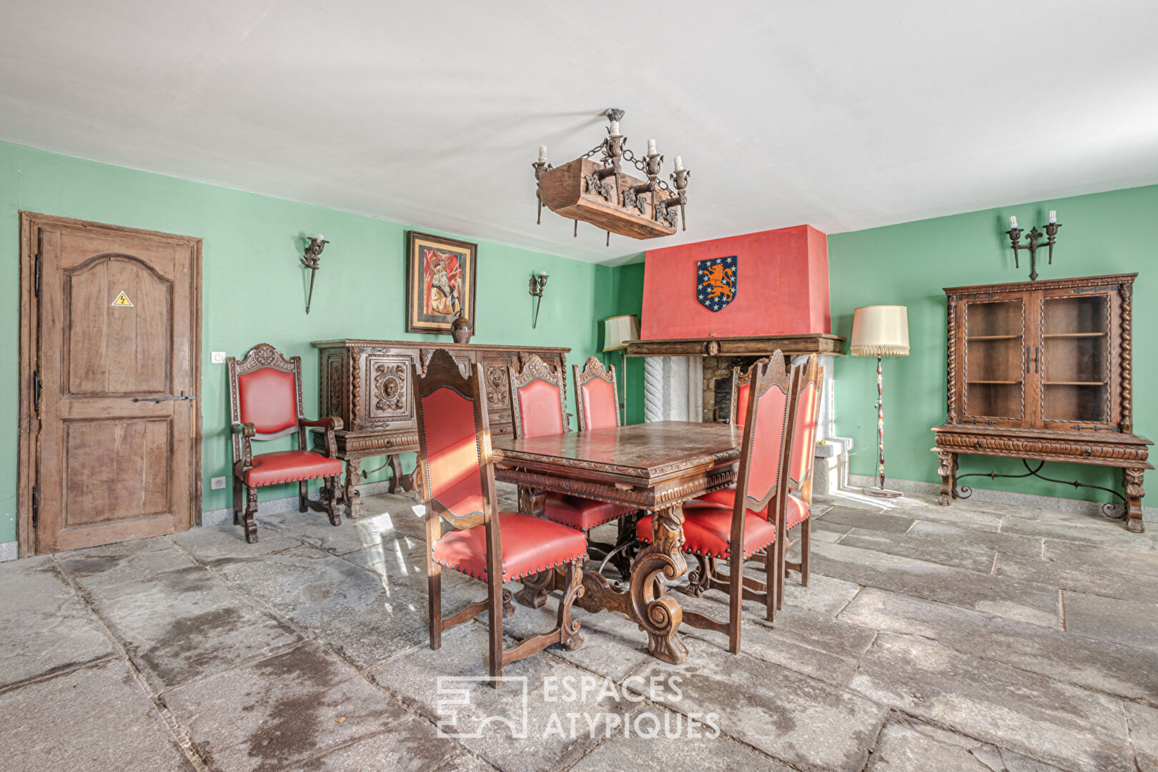 Château Fort datant du XIVe siècle aux portes d’Aubusson