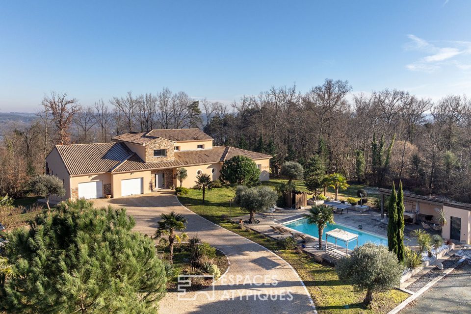 Villa with a pool