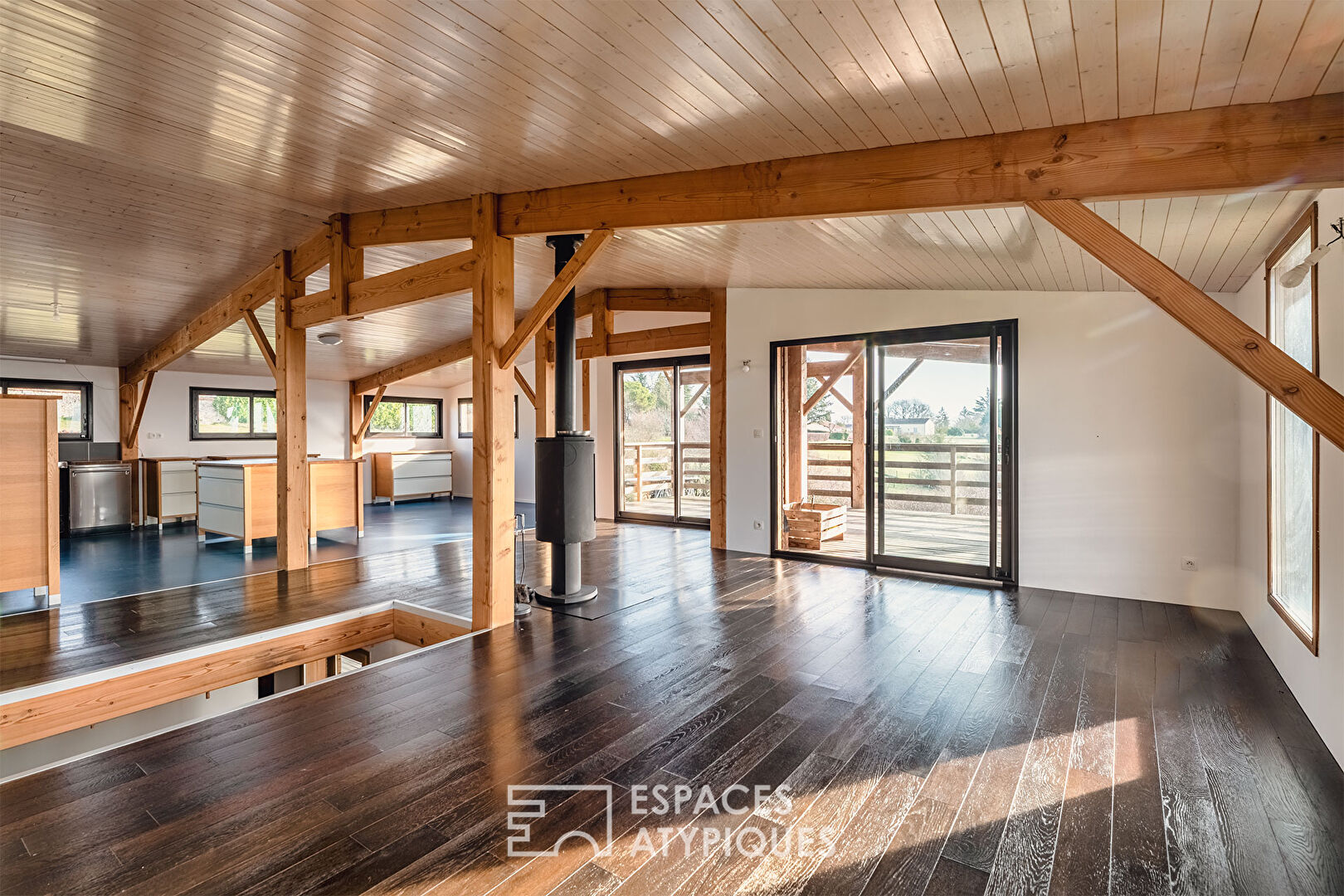 Maison en bois en coeur de nature et sa terrasse panoramique