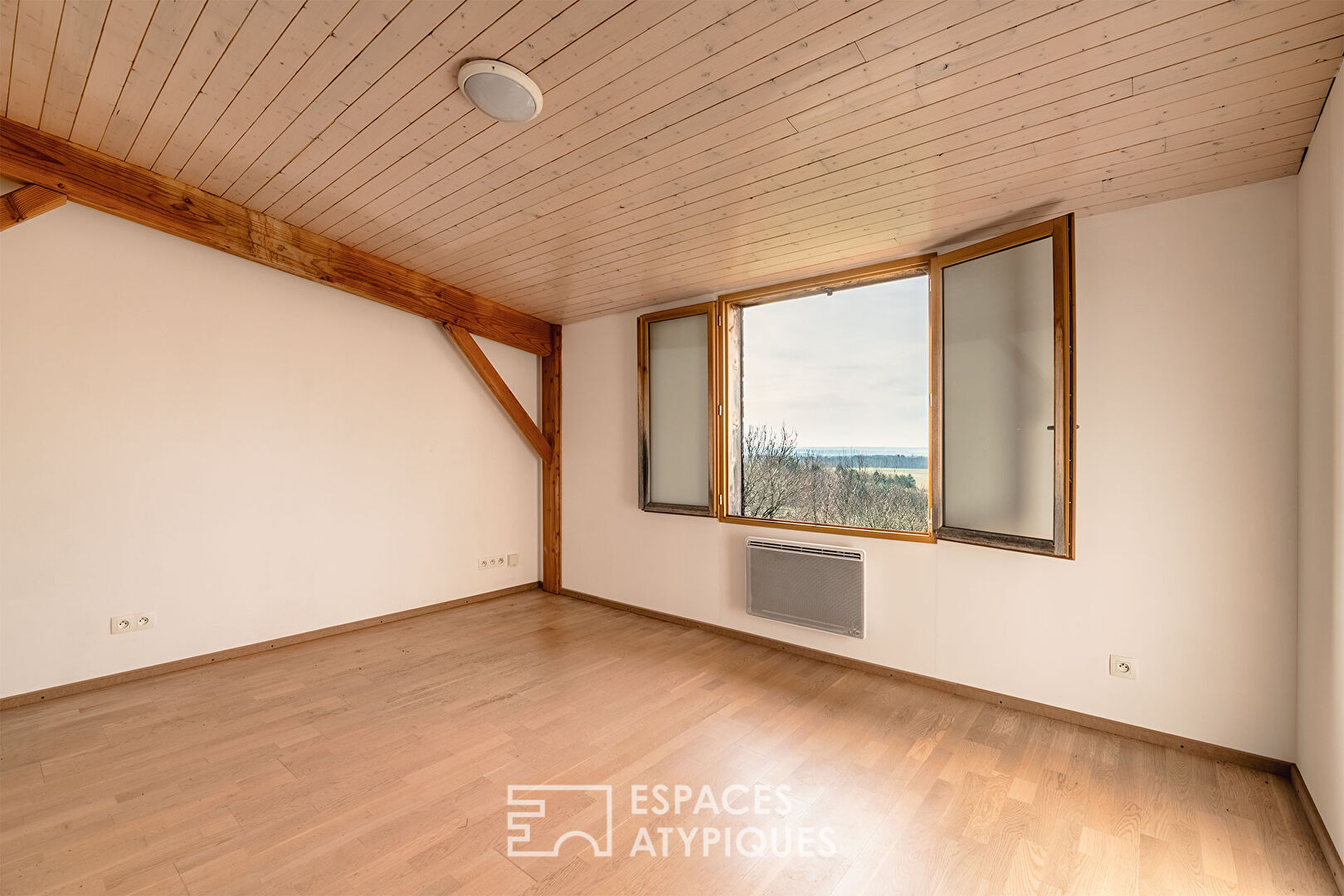 Maison en bois en coeur de nature et sa terrasse panoramique