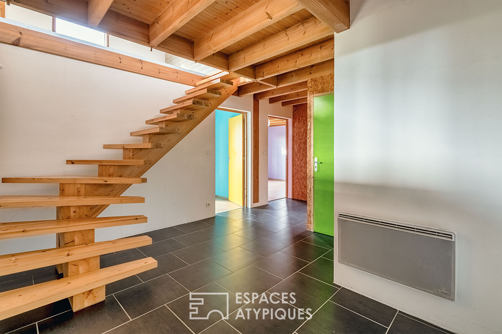 Maison en bois en coeur de nature et sa terrasse panoramique