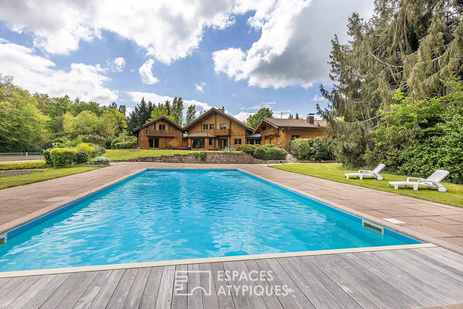 The incredible exceptional wooden property in its 2.8ha wooded park