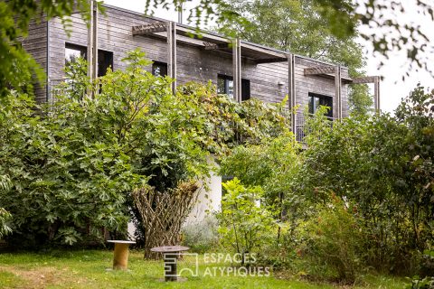 La maison passive dans son jardin aux 1000 saveurs