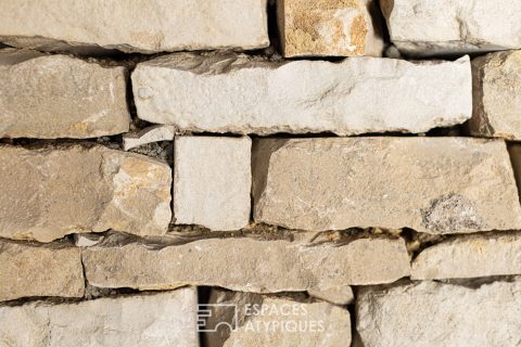 Ancienne ferme rénovée avec sa piscine et sa vue imprenable