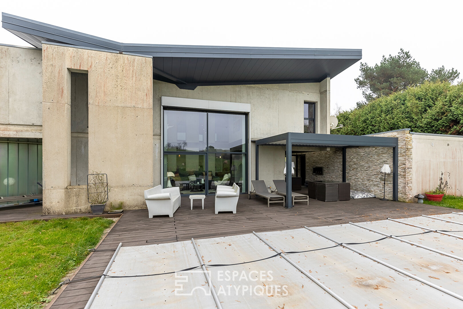 L’archi contemporaine et sa piscine