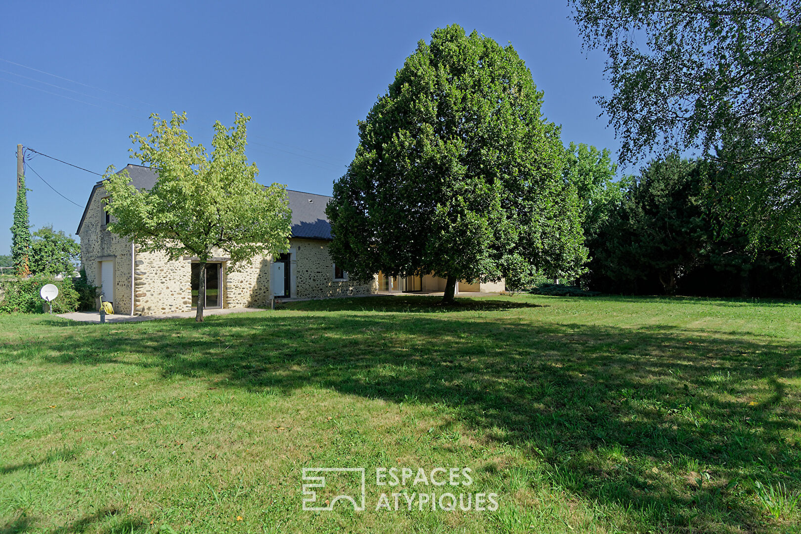 18th century stone house with views of the Pyrenees