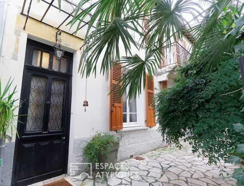 Charming town house in the center of Pau